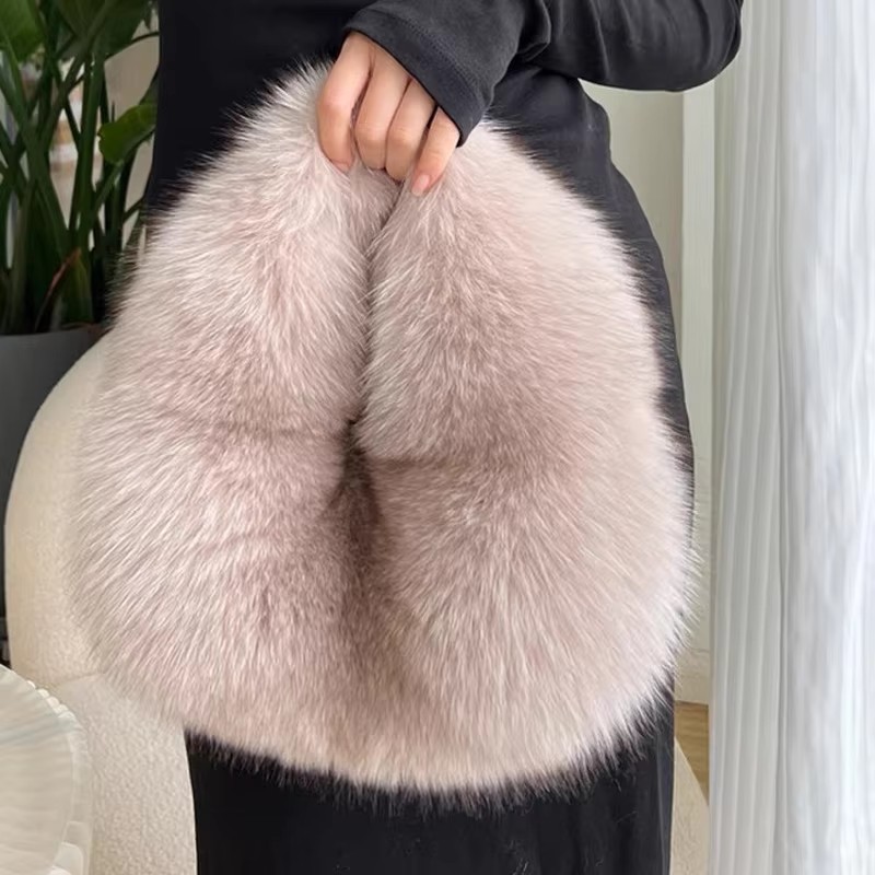 Luxury Bags Tote - Bolsas de Meia-Lua de Pelúcia Macia