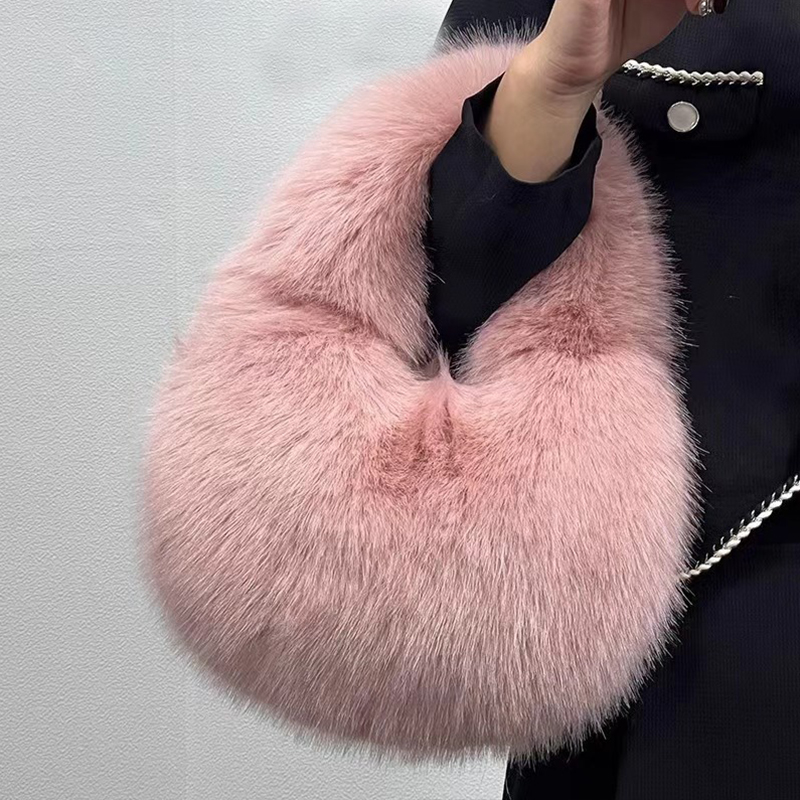 Bolsas de Meia-Lua de Pelúcia  - Luxury Bags Tote avaliação e preço