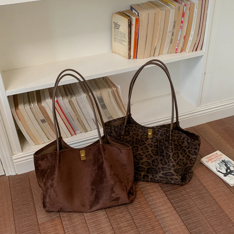 Bolsa tote de camurça com esta - Luxury Bags Tote avaliação e preço